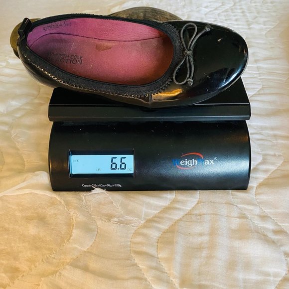 Kenneth Cole Reaction Girls Copy Tap Ballet Flats - Picture 8 of 8